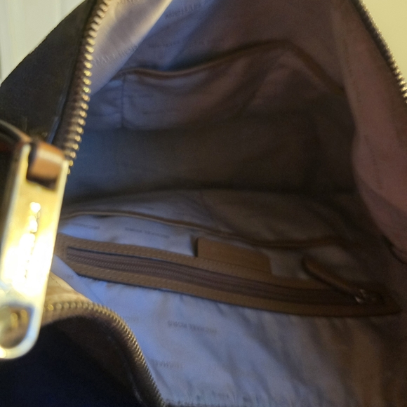 Elegant Brown MK Shoulder Bag - Picture 7 of 7